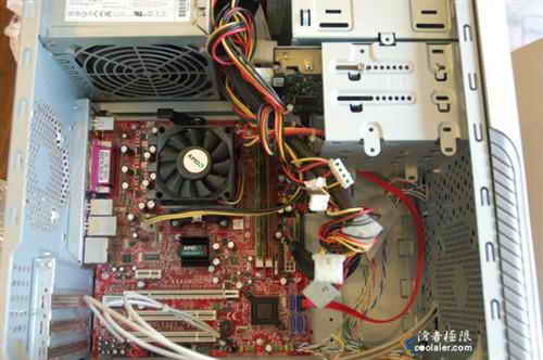 菜鳥成長(zhǎng)手冊(cè)：手把手教你如何組裝電腦(4)